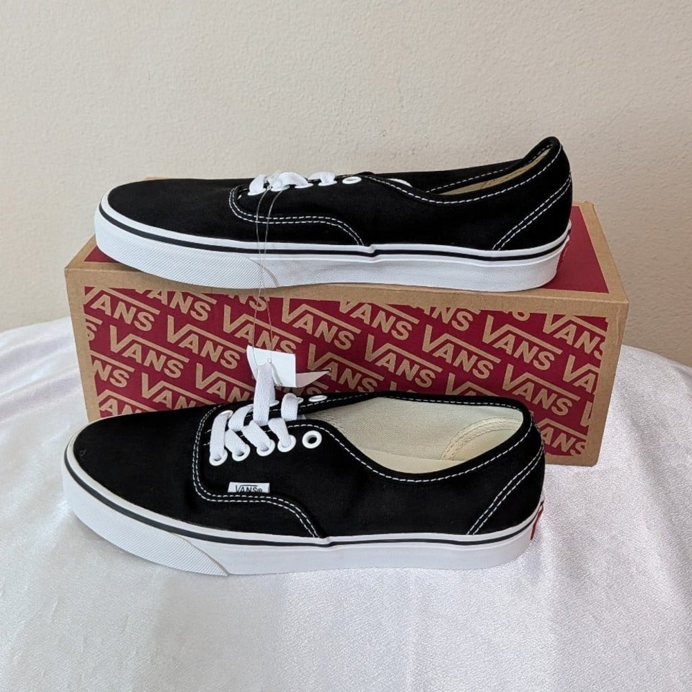 New Vans Authentic Canvas Black Shoes Unisex Men's 6.5 Women's 8 - Picture 2 of 8